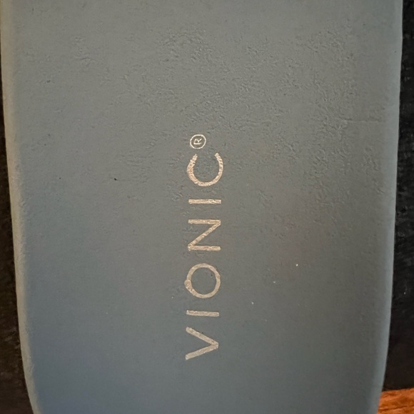 Vionic sandals - Picture 3 of 4